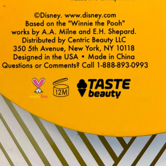 DISNEY WINNIE THE POOH EYESHADOW PALETTE - Picture 9 of 13